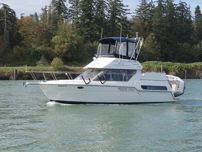 BOATZON | Carver 325 Aft Cockpit Motoryacht 1995