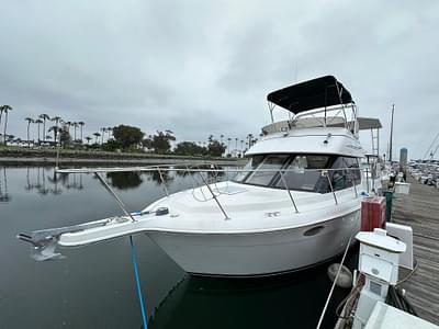 BOATZON | Carver 326 Motor Yacht 1999