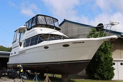 BOATZON | Carver 356 Aft Cabin Motoryacht 2001