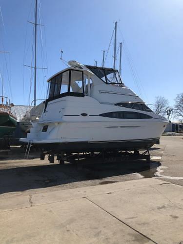 BOATZON | Carver 366 Motor Yacht 2004