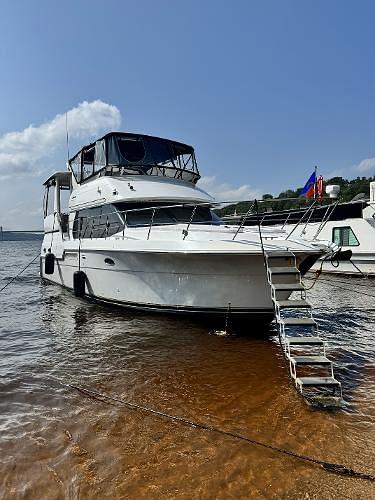 BOATZON | Carver 406 Aft Cabin Motor Yacht 2000