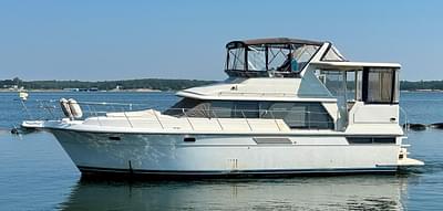 BOATZON | 1995 Carver 440 Aft Cabin Motor Yacht