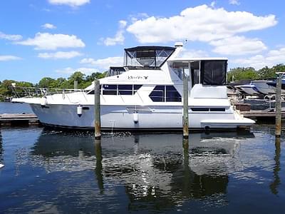 BOATZON | Carver 445 Aft Cabin Motor Yacht 1998