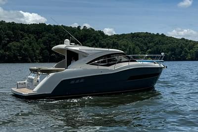 BOATZON | Carver C37 Coupe 2015