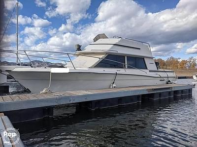 BOATZON | Carver Santa Cruz 2667 Cabin Cruiser