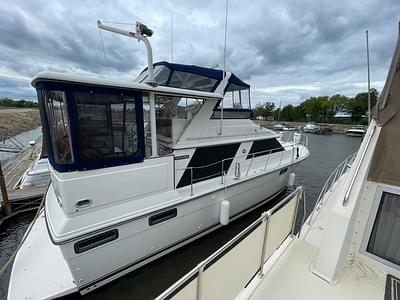 BOATZON | Carver Yachts 42 Aft Cabin Motor Yacht 1989