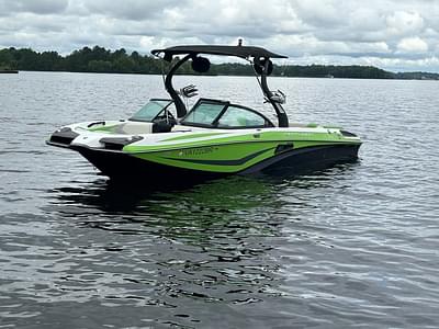 BOATZON | Centurion Enzo FX22 2014