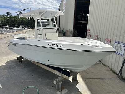 BOATZON | Century 2300 Center Console 2023