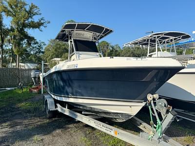 BOATZON | Century 2301 Center Console 2009