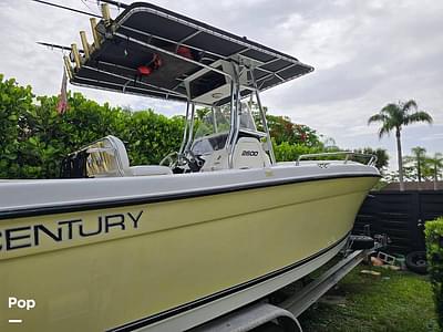 BOATZON | Century 2600 CC