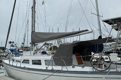 BOATZON | Challenger Aft Cockpit 1973