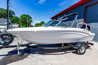 BOATZON | Chaparral 19 SSI OB 2024