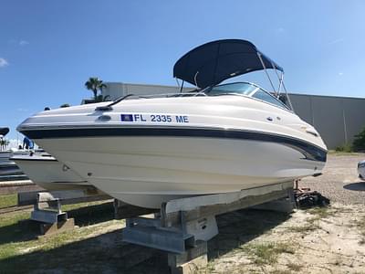 BOATZON | Chaparral 215 SS Cuddy 2003