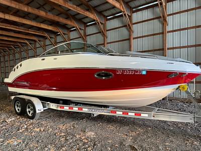 BOATZON | Chaparral 225 SSi Fire Red  White 2014