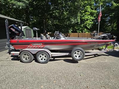 BOATZON | Charger Bass Boats 396 2008