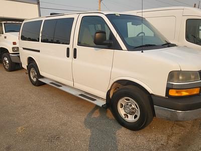 BOATZON | Chevrolet Express 2012