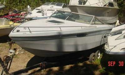 BOATZON | Chris Craft 230 Limited 230 Cuddy Cabin Mercruiser cut 1987