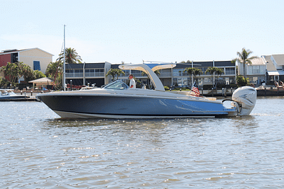 BOATZON | Chris-Craft 28 LAUNCH 2020