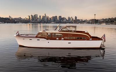 BOATZON | Chris-Craft Conqueror 1953