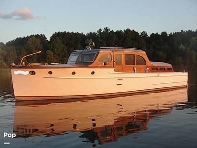 BOATZON | ChrisCraft 898 Sedan Cruiser