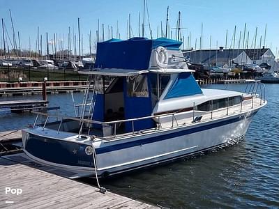 BOATZON | ChrisCraft Roamer 37 Riviera Charter Boat