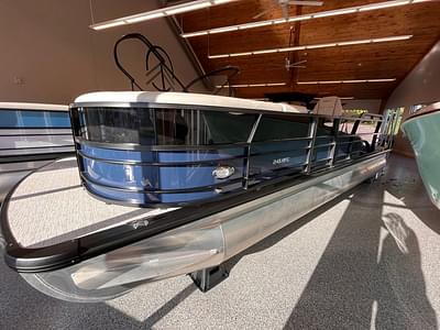 BOATZON | Coach Pontoons 243 RFC 2023