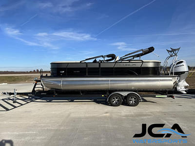 BOATZON | Coach Pontoons 243 RFC 2023