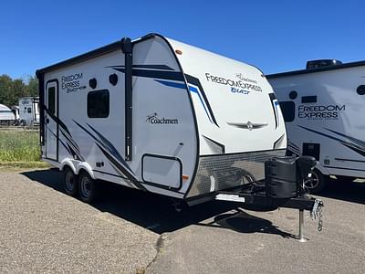 BOATZON | Coachmen Blast Toy Haulers 17BLSE 2023