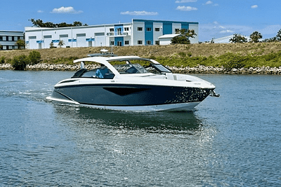 BOATZON | Cobalt A36BR 2019