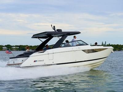 BOATZON | Cobalt Boats R35 2024