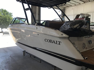 BOATZON | Cobalt Boats R4 Outboard 2024