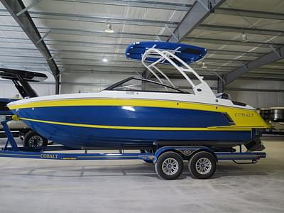BOATZON | Cobalt Boats R4 Surf 2024