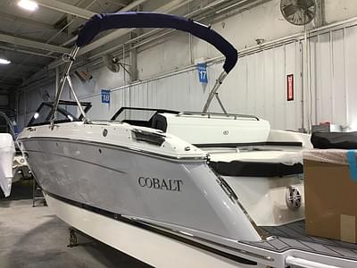 BOATZON | Cobalt Boats R6 2024