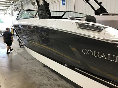 BOATZON | Cobalt Boats R8 2024