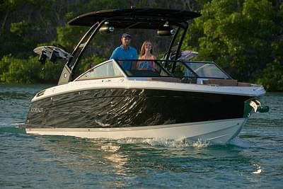 BOATZON | Cobalt R6 2025 BOATZON | Cobalt R6 2025
