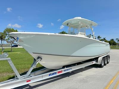 BOATZON | Cobia 296 Center Console 2016