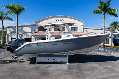 BOATZON | Cobia 301 CC 2024