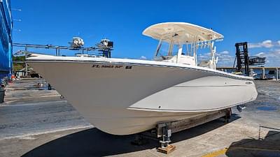 BOATZON | Cobia 301 Center Console 2020