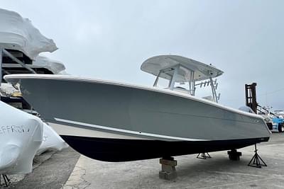 BOATZON | Cobia 301 Center Console 2023