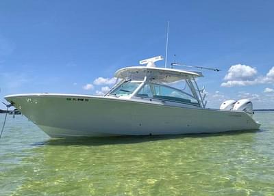 BOATZON | Cobia 330 Dual Console