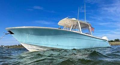 BOATZON | Cobia 344 Center Console 2018