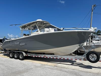 BOATZON | Cobia 344 Center Console 2019