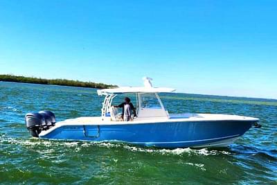 BOATZON | Cobia 350 Center Console 2023