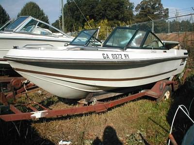 BOATZON | Cobia Boats 16VBR Charger 1983