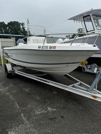 BOATZON | Cobia Boats 194 CC 2003