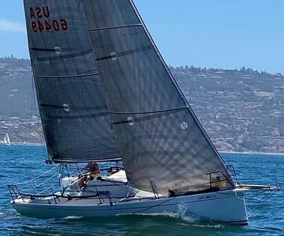 BOATZON | Columbia Carbon 32 Grand Prix 2013