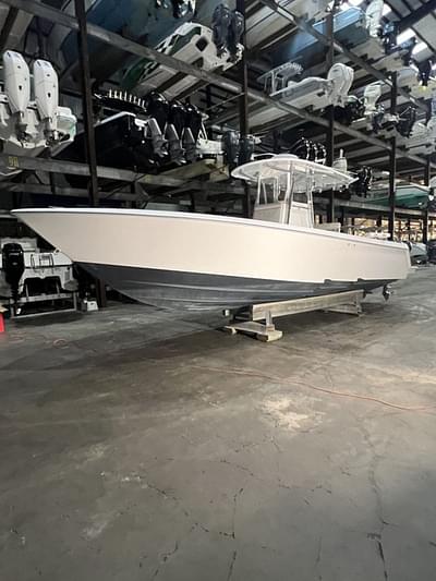 BOATZON | Contender 32 ST 2012