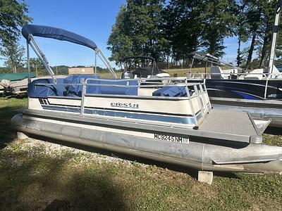 BOATZON | Crest 820 Pontoon 1988