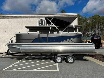 BOATZON | 2024 Crest Classic LX 220 SLC