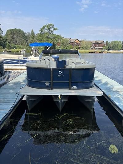 BOATZON | Crest Classic LX 220 SLC CPT 2023 BOATZON | Crest Classic LX 220 SLC CPT 2023